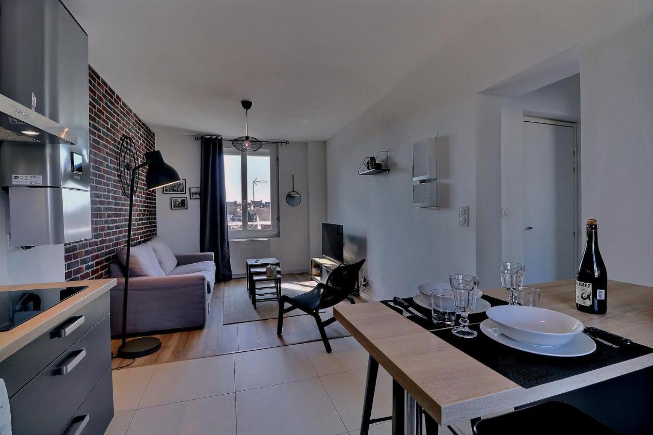 Appartement Logisy En Centre-Ville De Vitre I Logisy L'Indu Vitré Exteriör bild